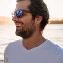 Handsome, tall and tanned guy wants to meet shy woman in South Dakota
